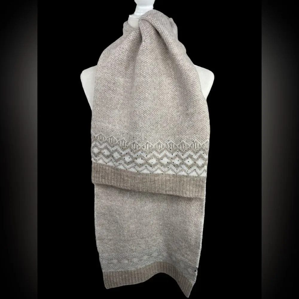 Scarf Rectangular Tight Knit with Embellishments detail OS